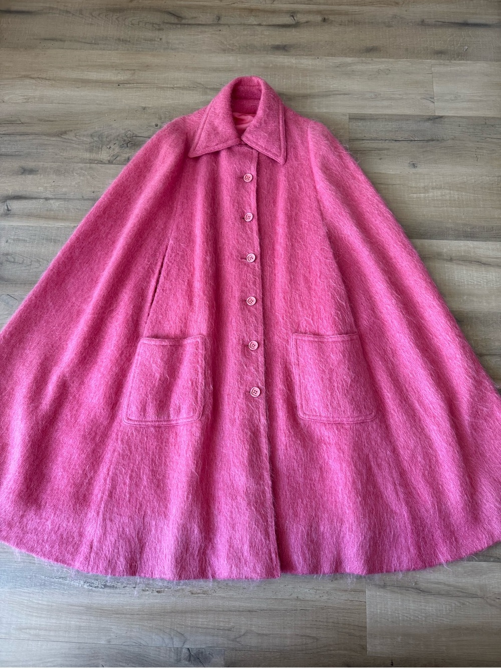 Vintage 70s Auckie Sanft Bubblegum Pink Virgin Wool Cape Coat - One Size - Picture 3 of 7